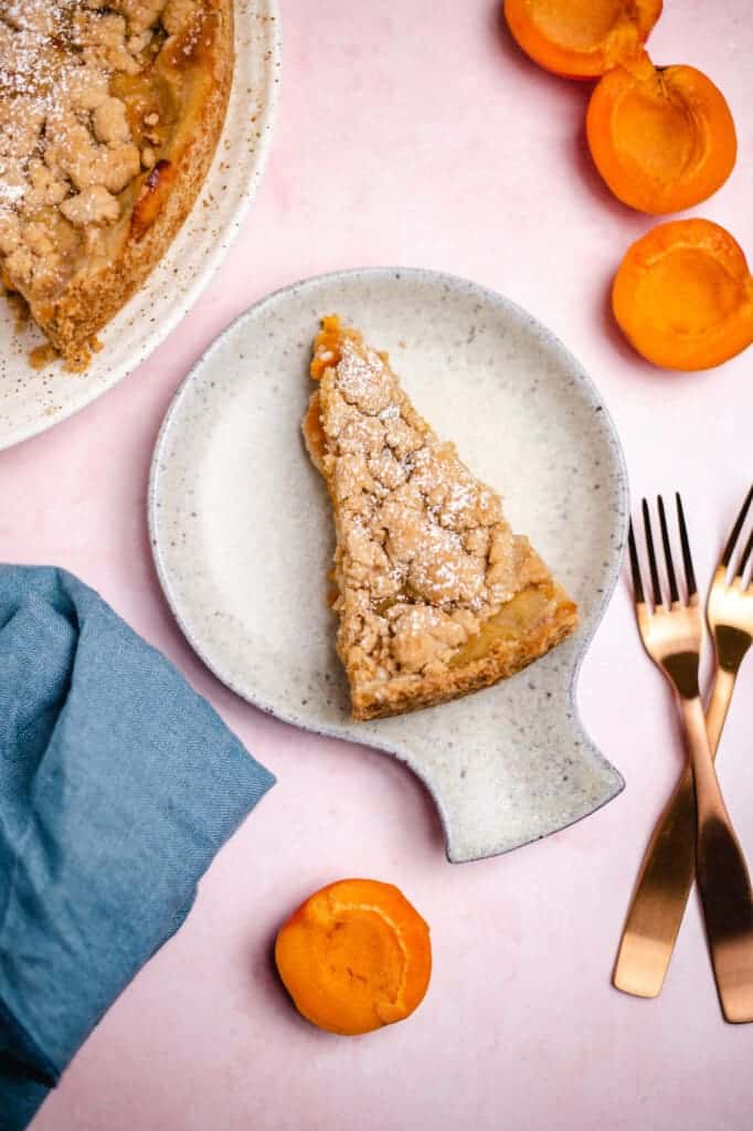 Apricot pudding cake (vegan)