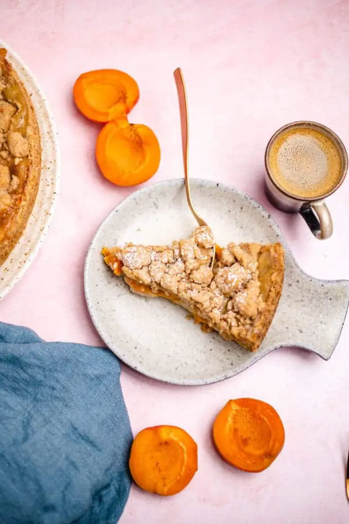 Apricot pudding cake (vegan)