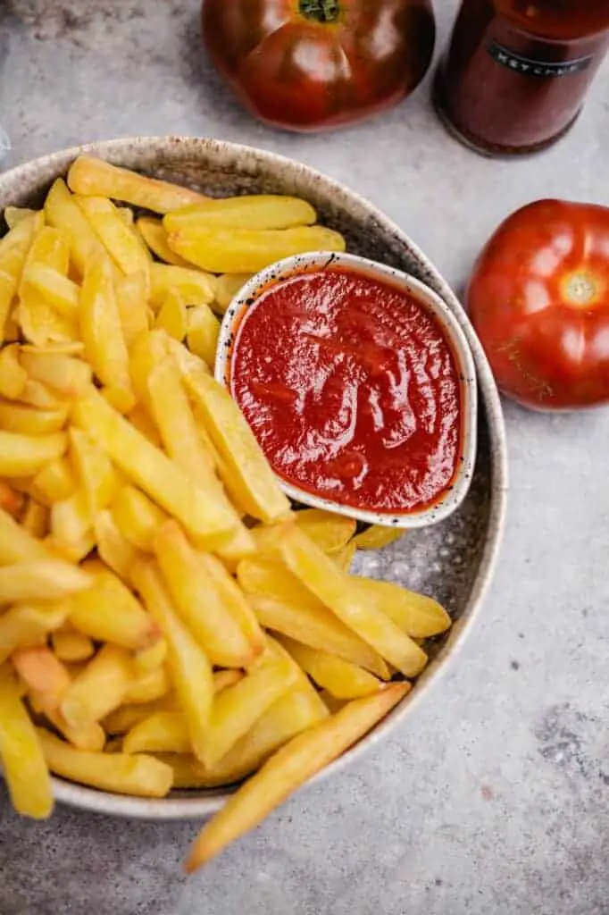 Make healthy ketchup yourself