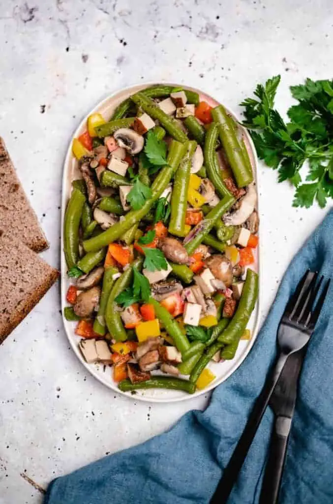 Mediterranean beans salad