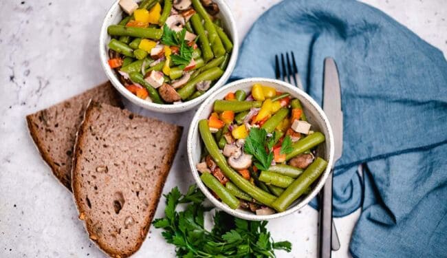 Mediterranean beans salad