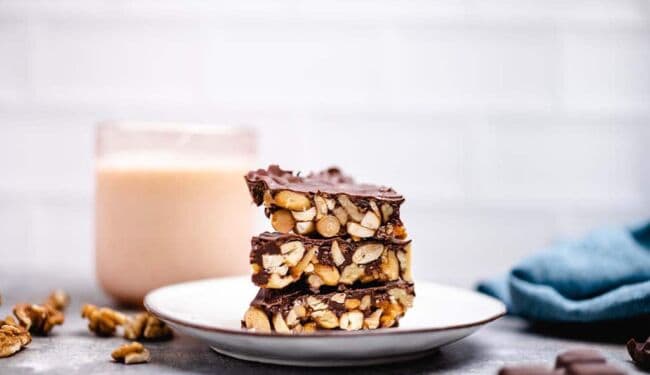 Nut Chocolate Brittle (vegan & gluten free) recipe