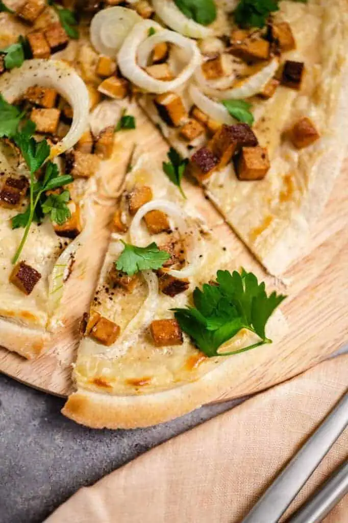 Vegan tarte flambée Alsatian style