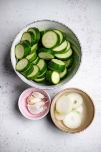 Pasta mit gerösterer Zucchini (vegan Rezept)