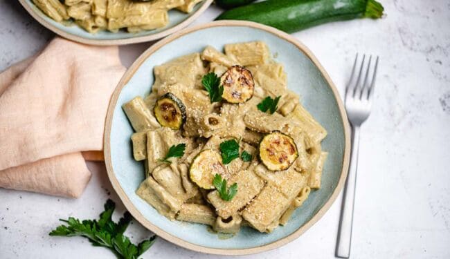 Pasta with roasted zucchini (vegan recipe)