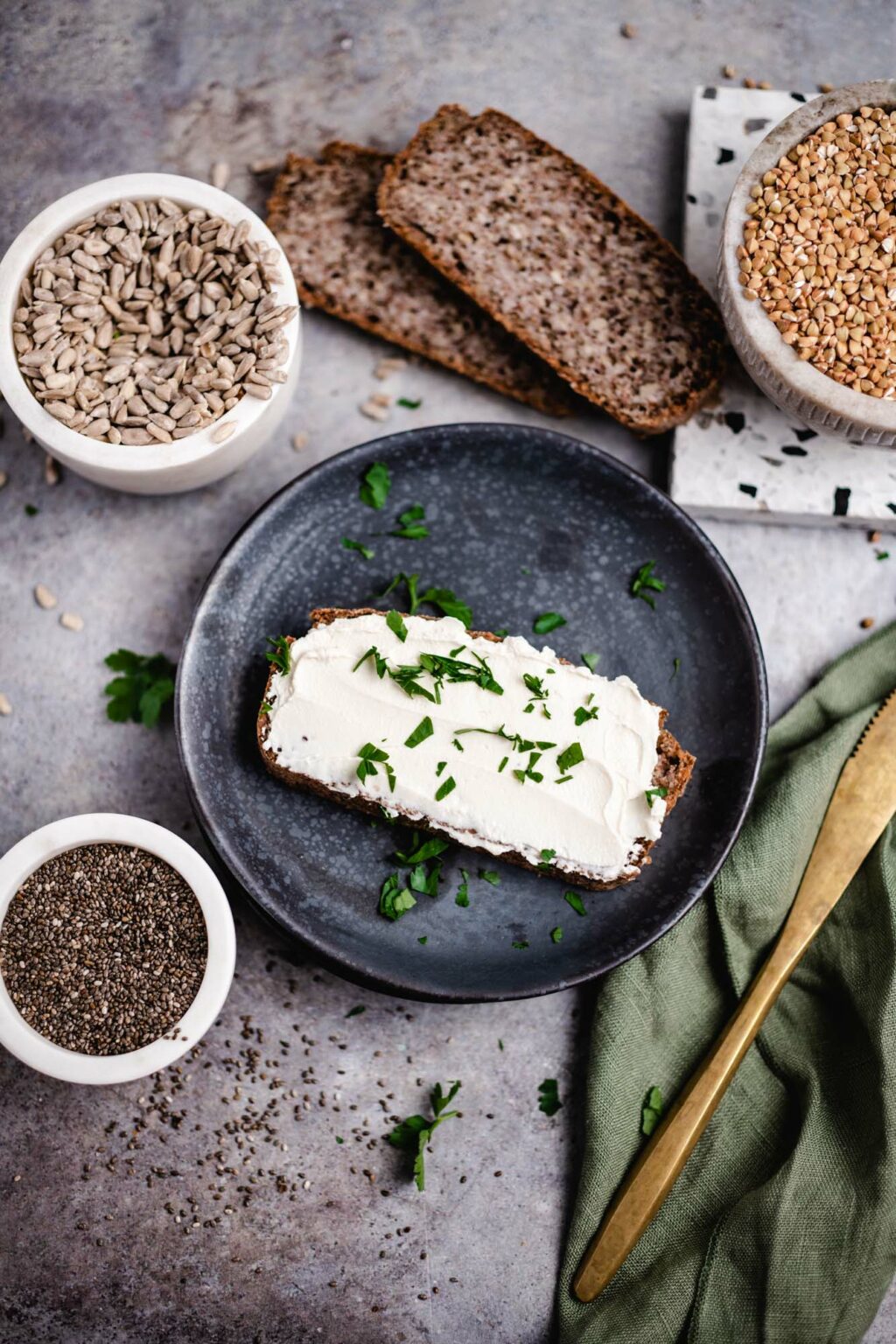 Buckwheat Chia Bread — VEGANE VIBES