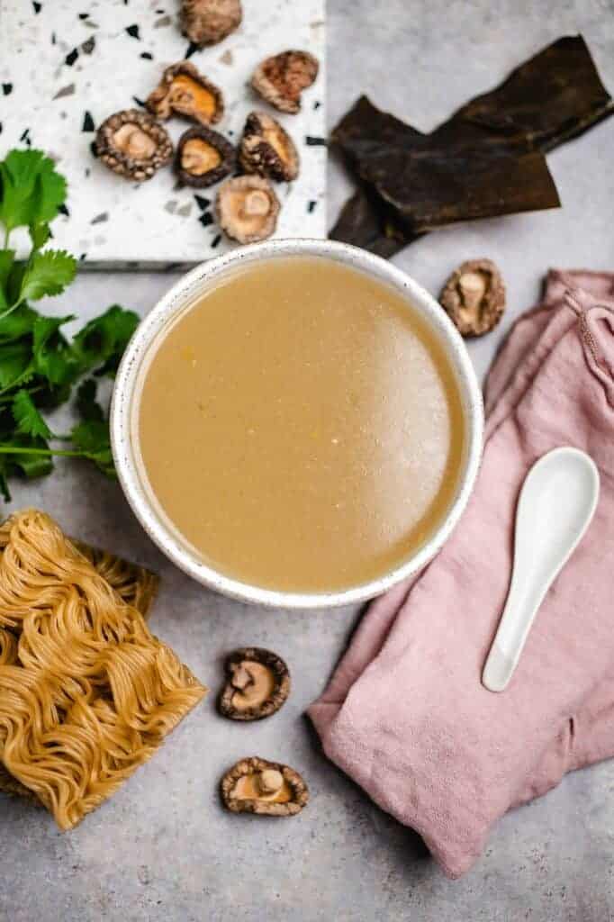 Make ramen broth yourself (vegan)