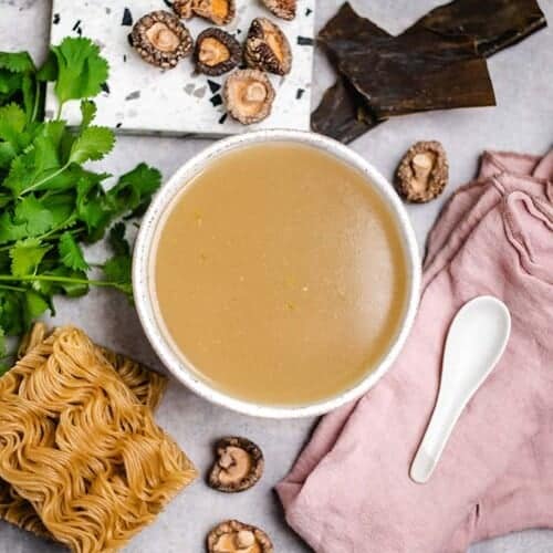 Make ramen broth yourself (vegan)