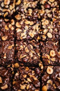 Tahini Haselnuss Brownies (vegan)