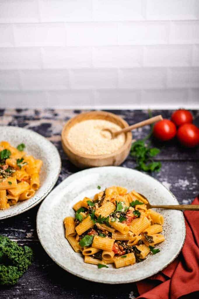 Bolognese with kale and tofu (vegan) recipe