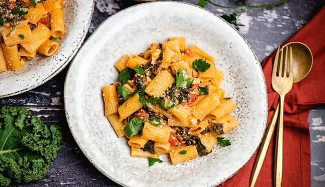 Bolognese with kale and tofu (vegan) recipe