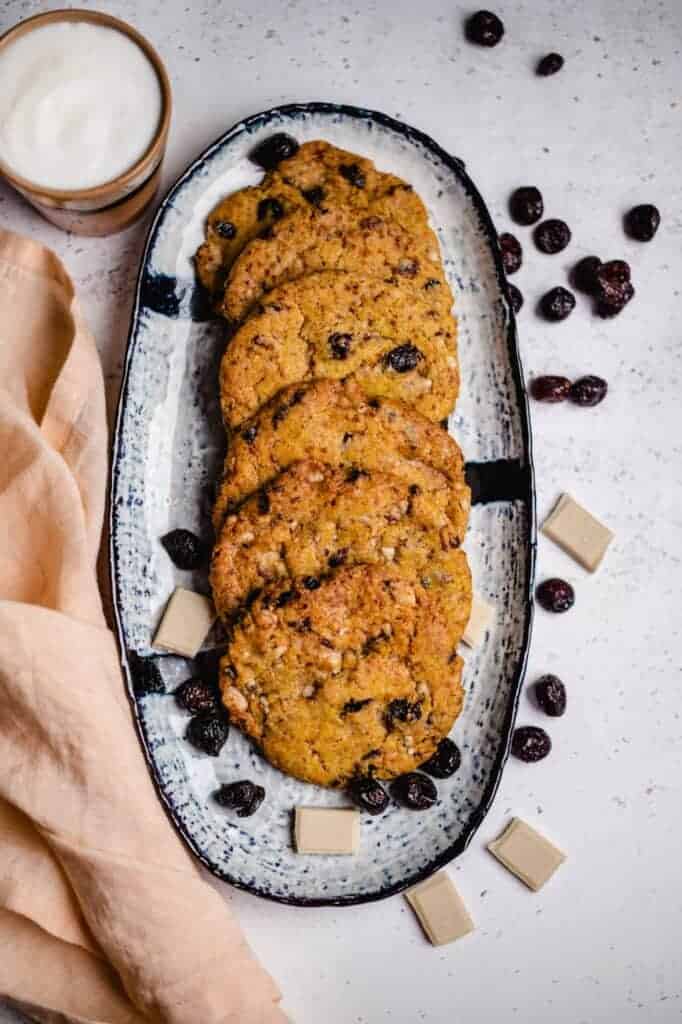 Cookies with cranberries and white chocolate vegan recipe