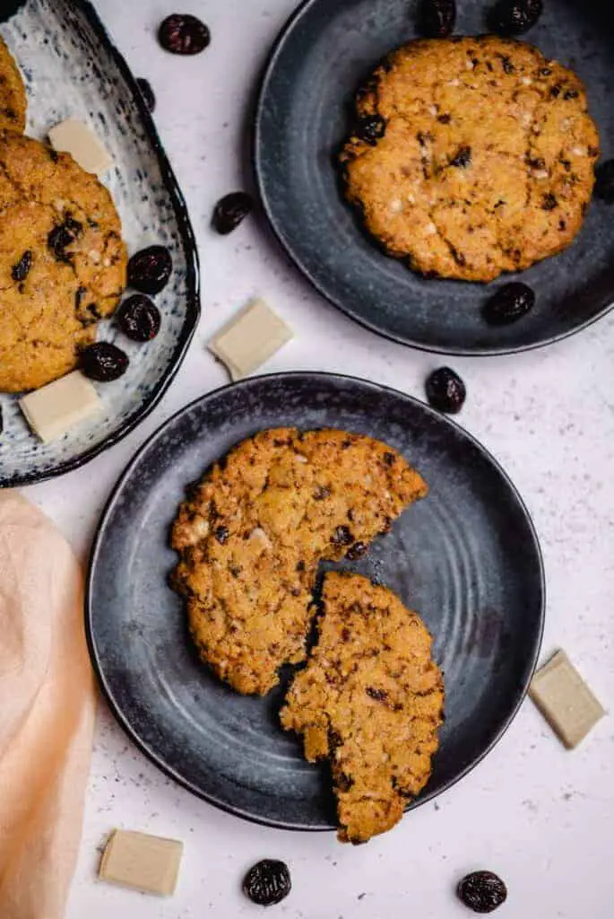 Cookies with cranberries and white chocolate vegan recipe