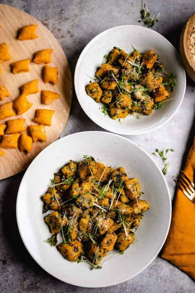 Sweet potato gnocchi with pesto (recipe)