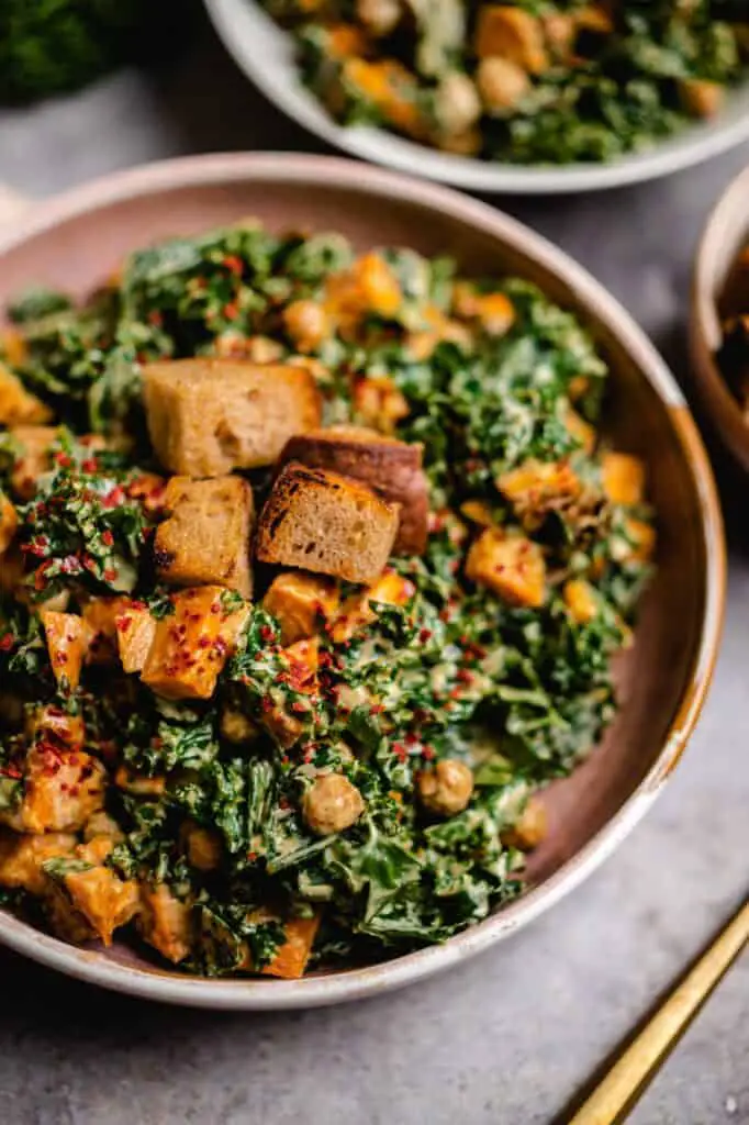 Vegan salad with sweet potato and kale