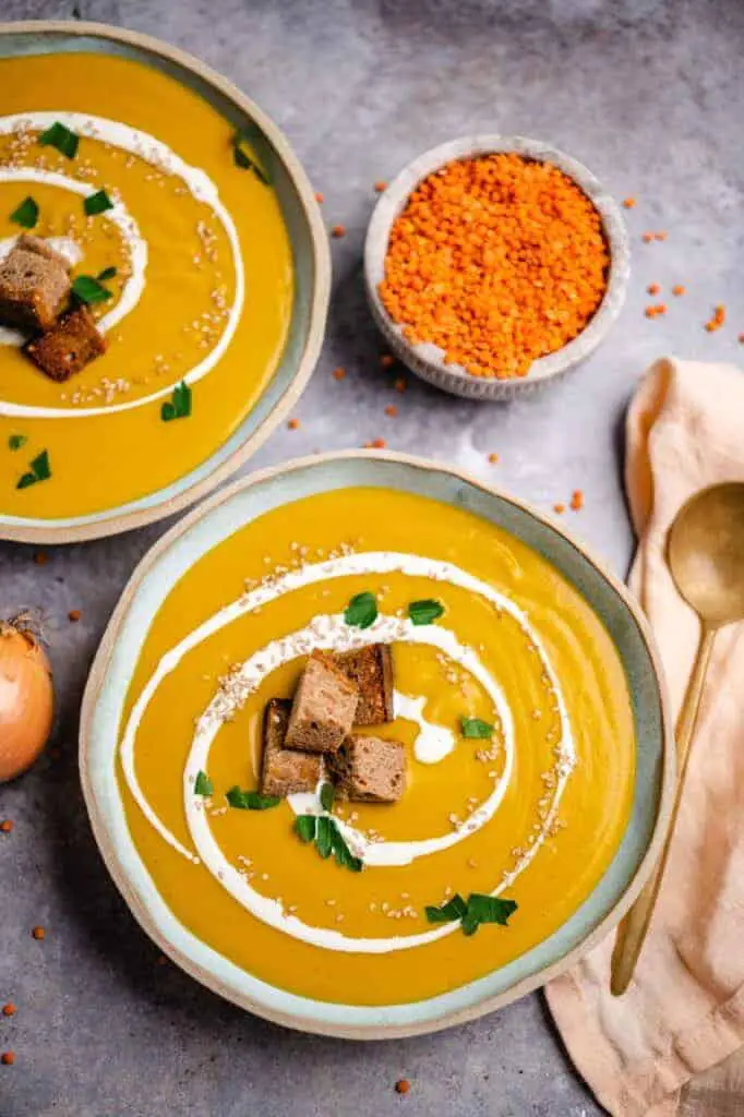 Soup with sweet potatoes and red lentils (v&gf)