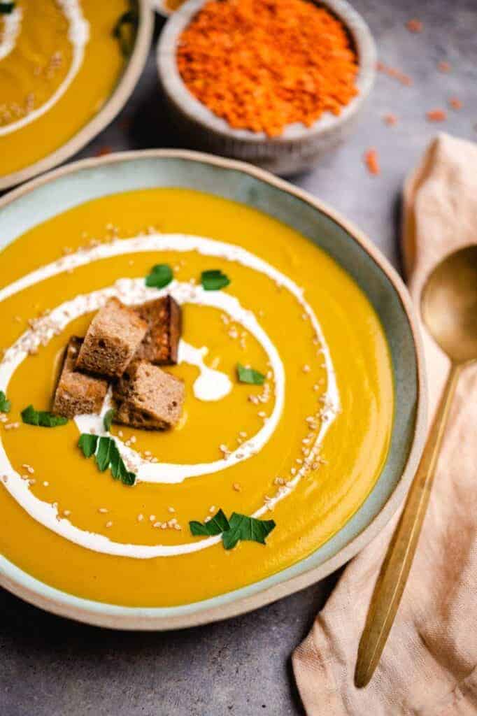 Soup with sweet potatoes and red lentils (v&gf)