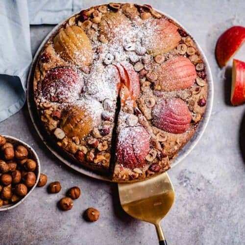 Apple hazelnut cake (vegan)