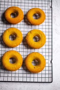 Die Donuts nach den backen