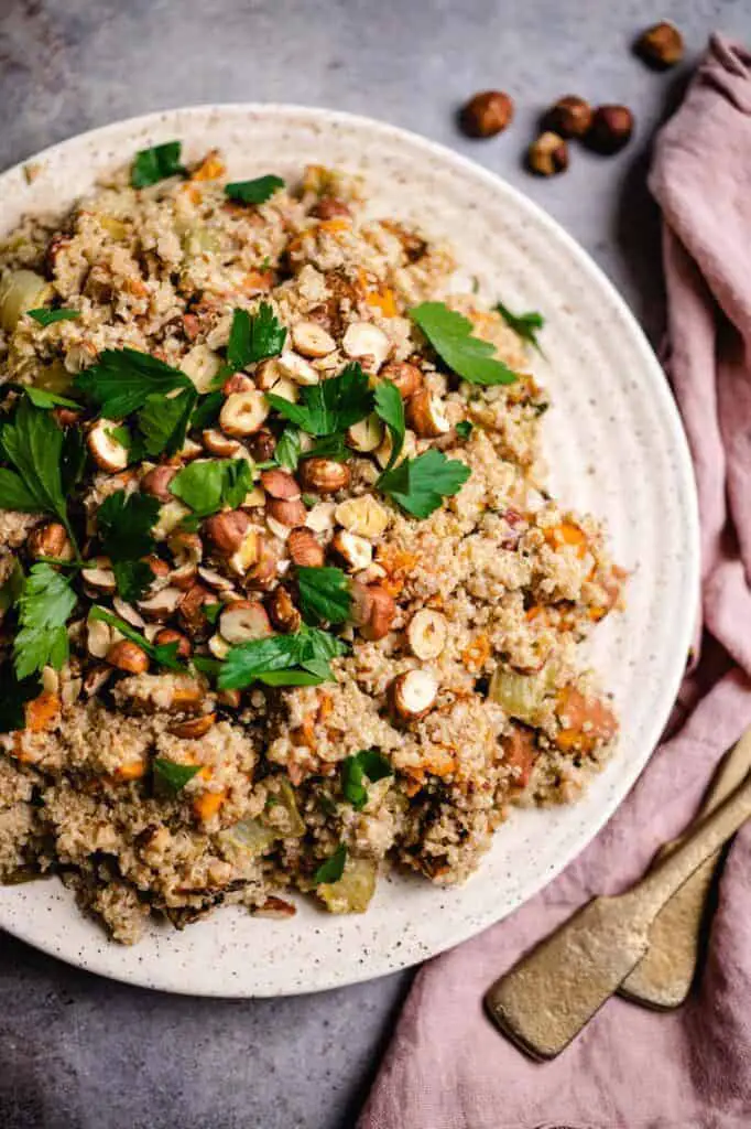 Quinoa salad with roasted hazelnuts and fennel (vegan &amp; gluten-free) recipe