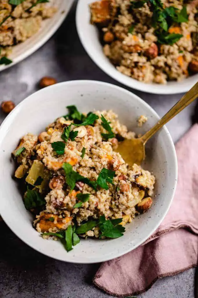 Quinoa salad with roasted hazelnuts and fennel (vegan & gluten-free) recipe