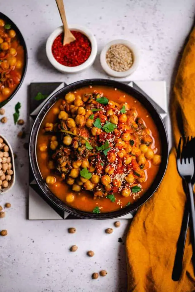 Tomato chickpeas pan (vegan) recipe