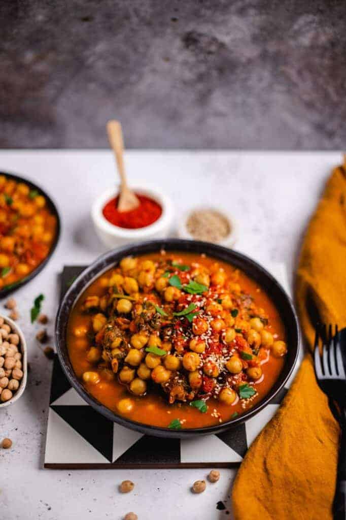 Tomato chickpeas pan (vegan) recipe