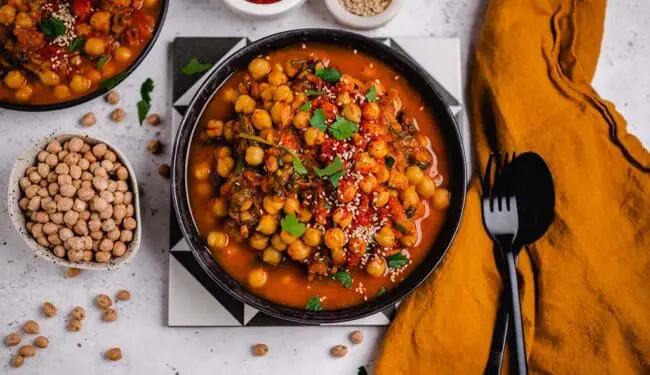 Tomato chickpeas pan (vegan) recipe