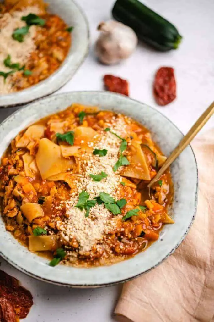 Vegan lasagna soup