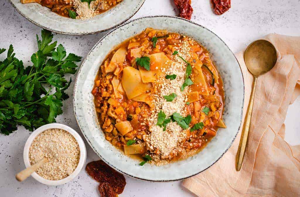 Vegan lasagna soup