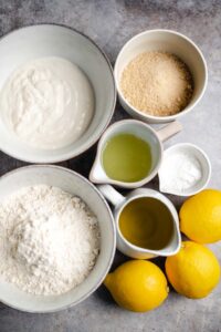 Die Zutaten für den Zitronenkuchen