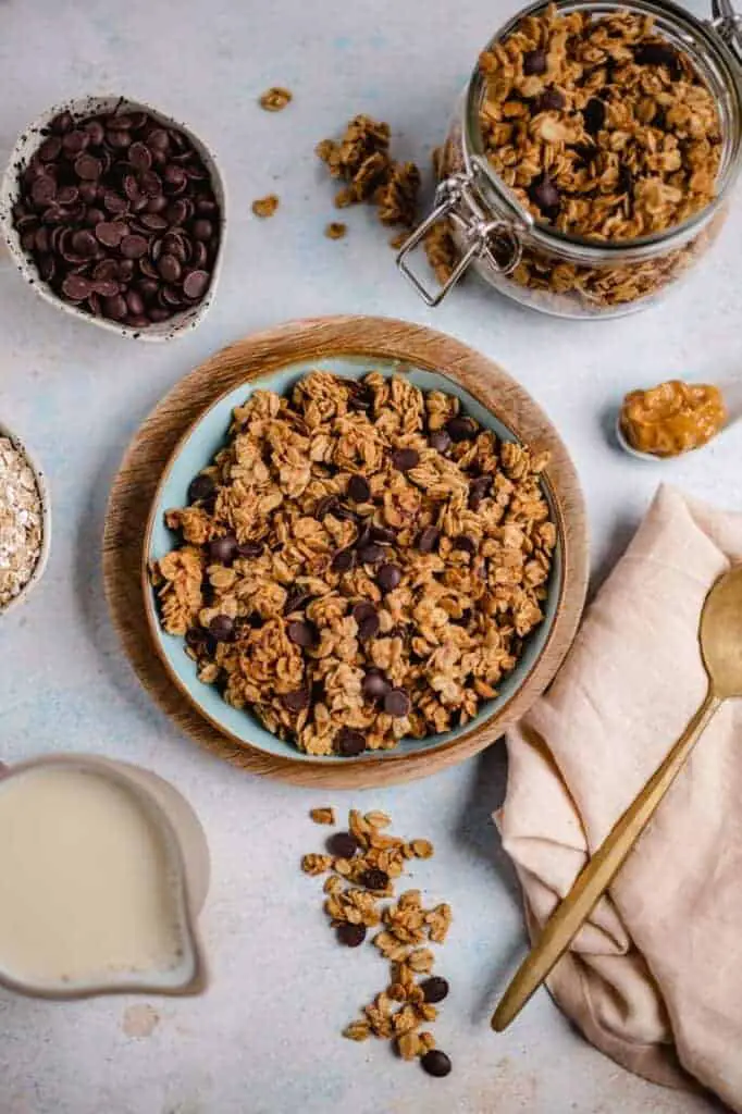 vegan peanut butter granola (gluten free)