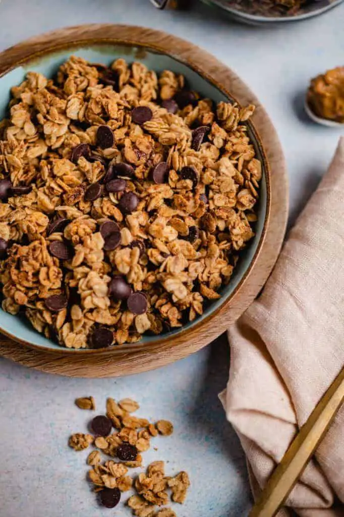 vegan peanut butter granola (gluten free)