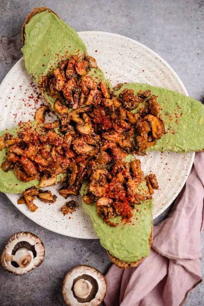 Avocado tahini bread with mushrooms