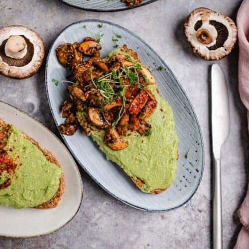 Avocado tahini bread with mushrooms