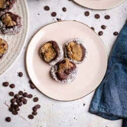 vegan chocolate coconut figs (3 ingredients)