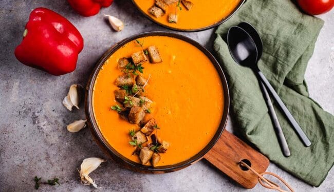 vegan roasted red bell pepper and tomato soup