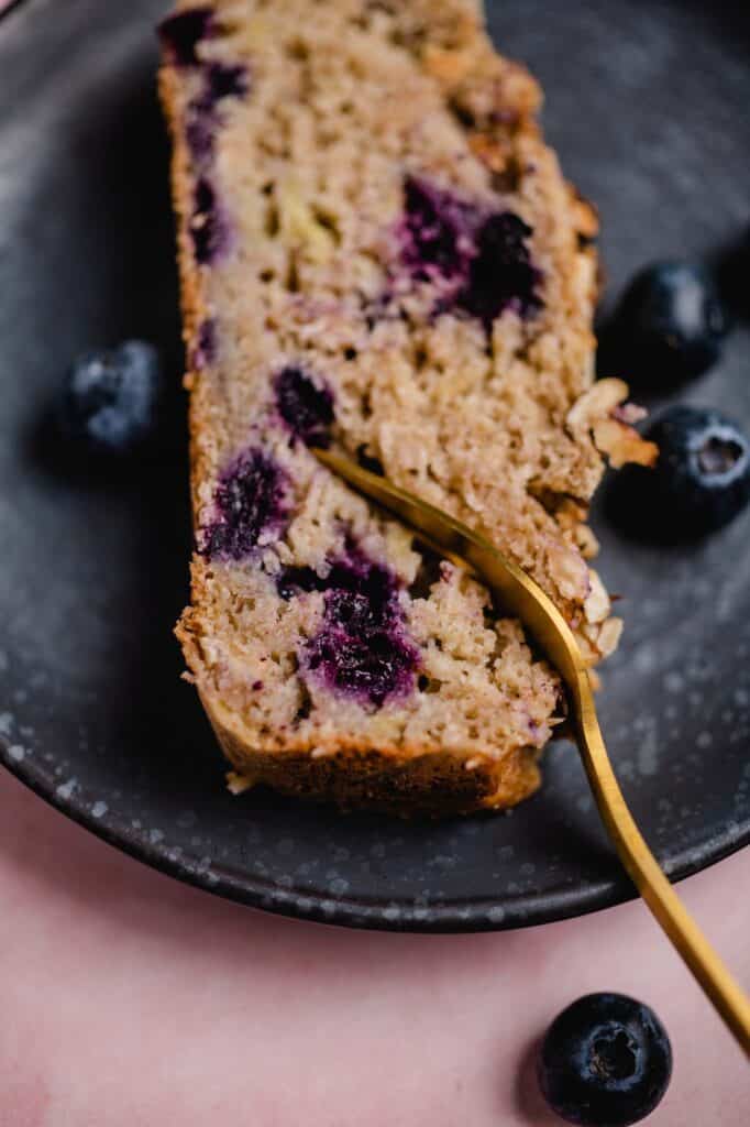 Vegan banana blueberry bread (gluten-free, oil-free)