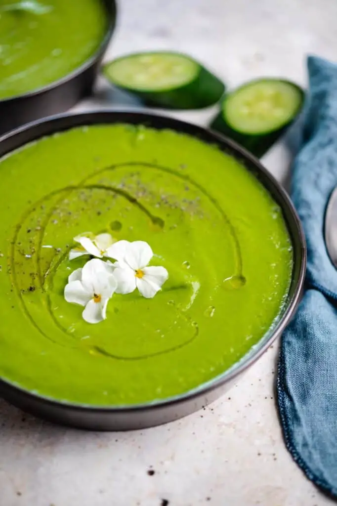 vegan cucumber gazpacho soup