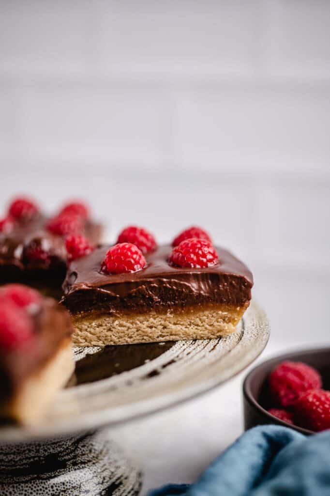 Vegan raspberry chocolate shortbread