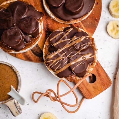 Rice wafers with nut puree and chocolate