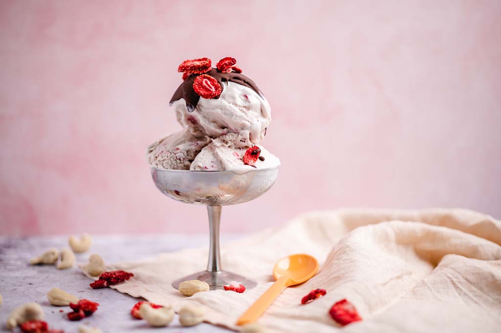 Vegan Yogurette ice cream (with and without ice cream maker)