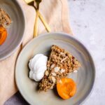 Vegan apricot crumble cake (gluten free)