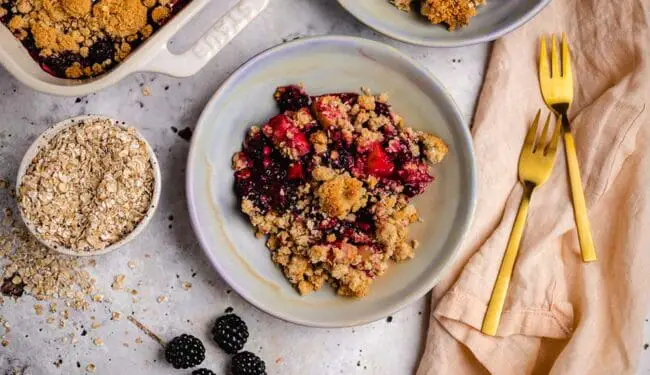 Blackberry Apple Crumble (vegan, gf)