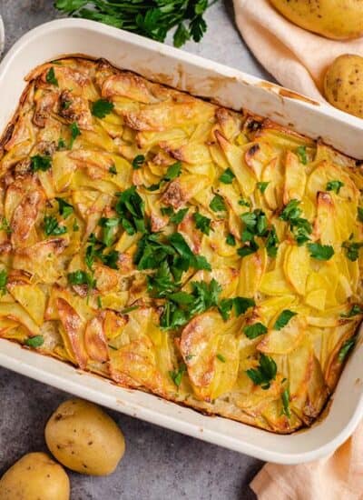 Potato gratin with cashew sauce (vegan)