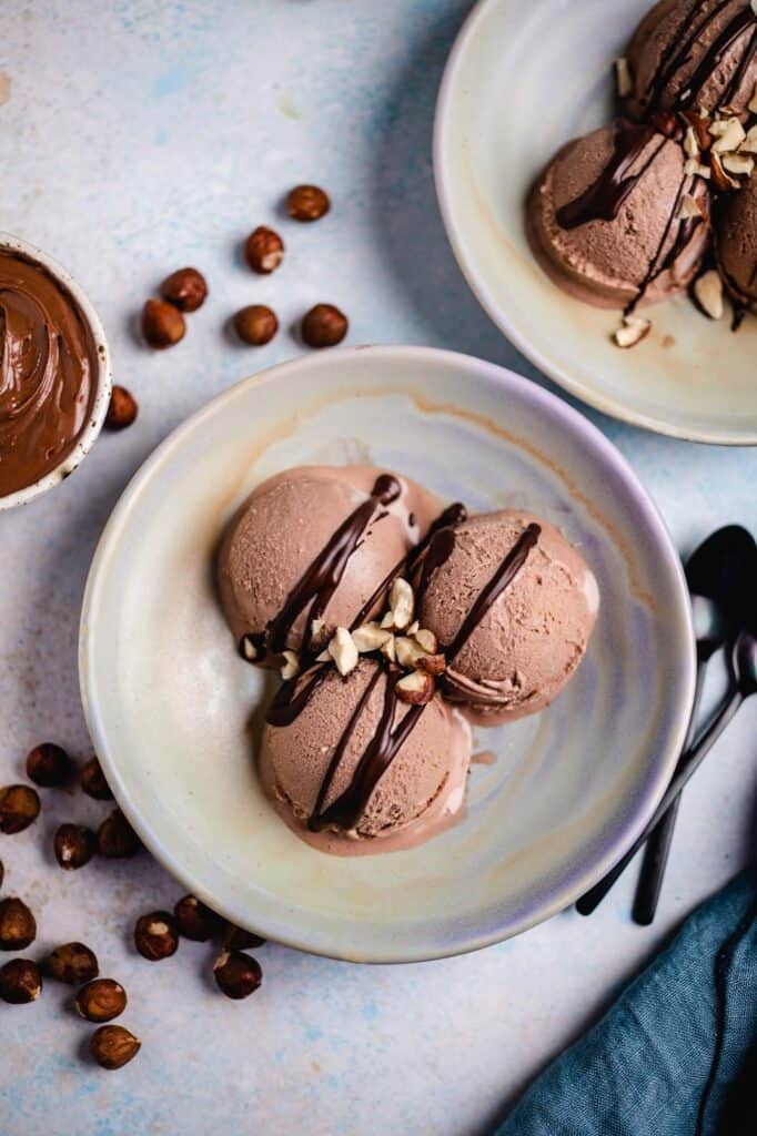 Make vegan Nutella ice cream yourself
