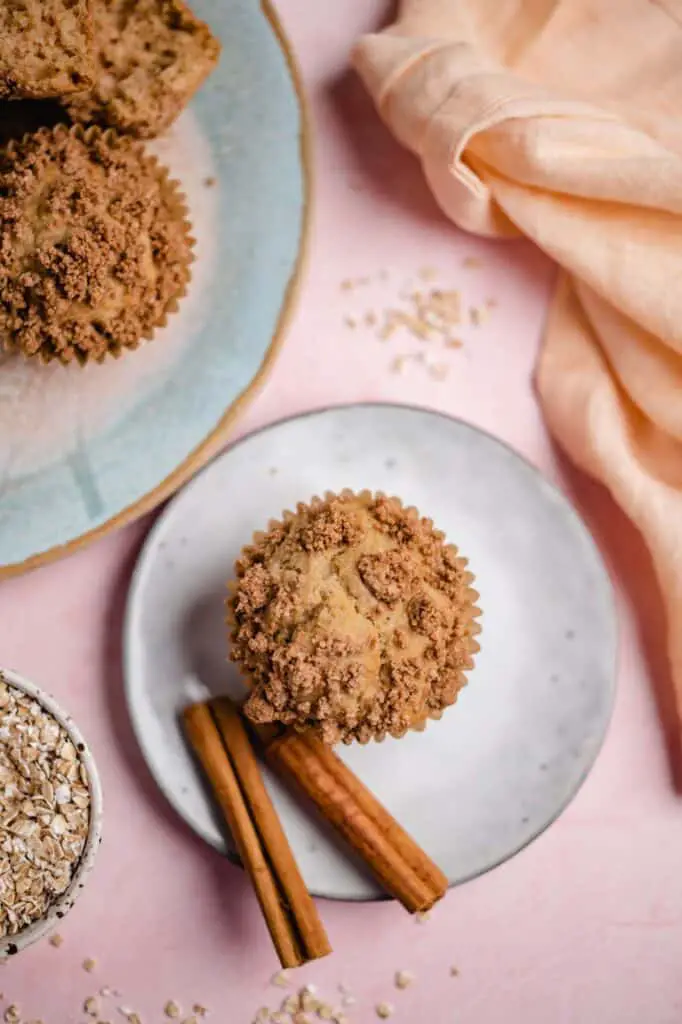 Vegan Cinnamon Crumble Muffins