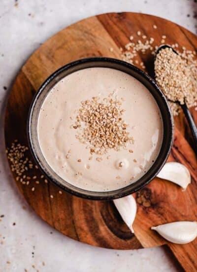 Einraches Tahini Dressing Rezept (vegan)