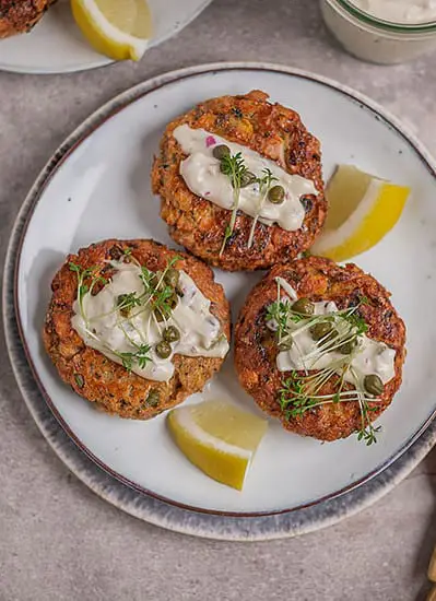 Fischfrikadellen mit Jackfruit und Kichererbsen